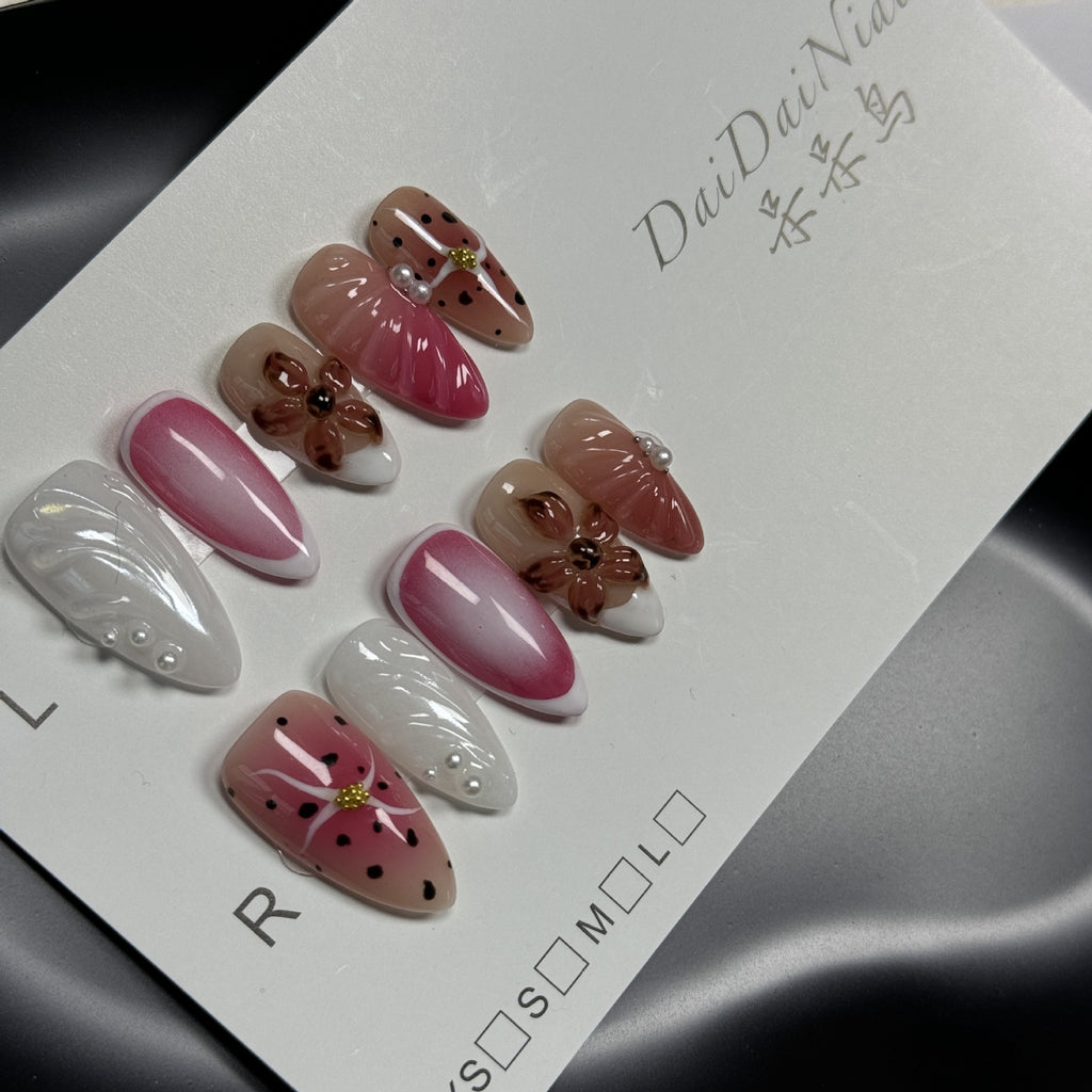 New Nail Beauty Patch Hand-painted Three-dimensional Carved Cute