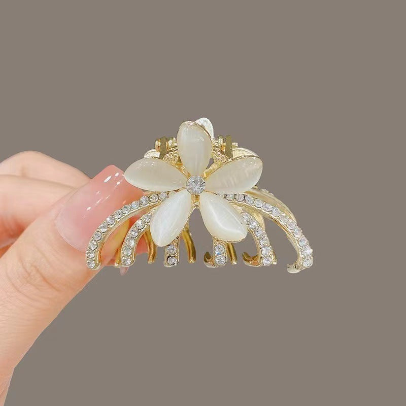 Black Temperament Opal Flowers Small Jaw Clip