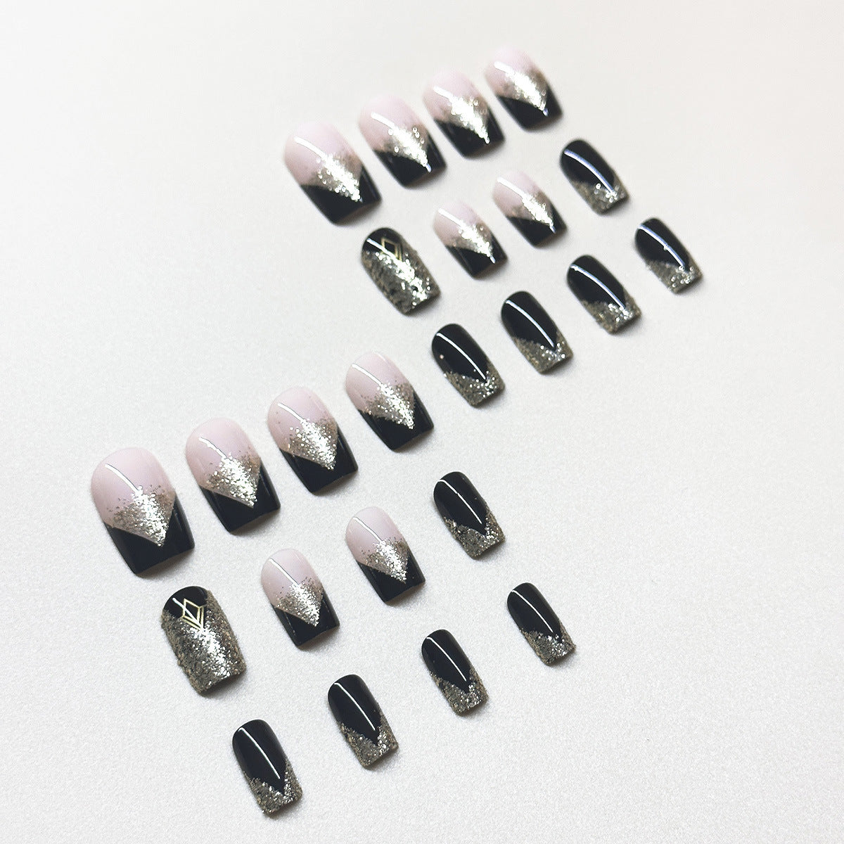 Black Gold Sweet Cool Mid-length Removable Fake Nail Tip