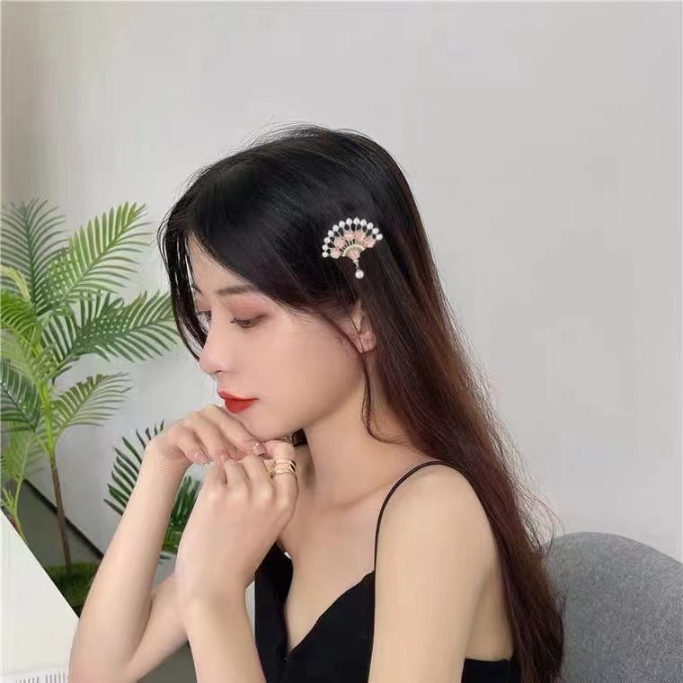 Elegant Pearl Antique Style Fan Hair Clip