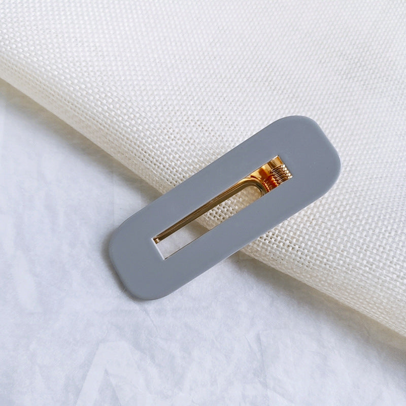 Macaron hairpin