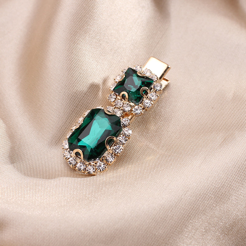 Green zircon hairpin light