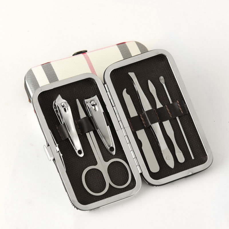 7 piece set of nail clippers