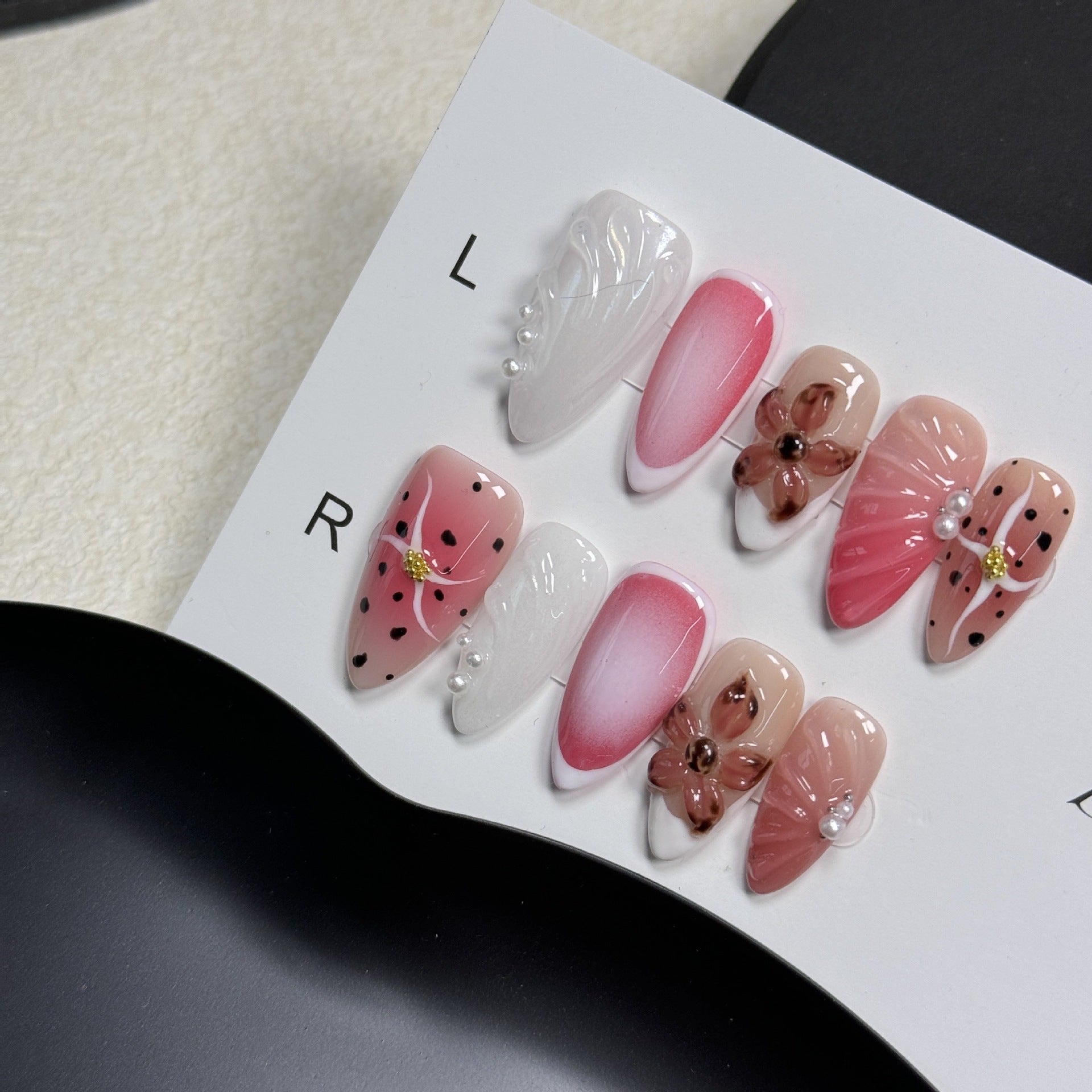 New Nail Beauty Patch Hand-painted Three-dimensional Carved Cute