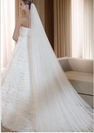 Waltz  Cut Edge White Long Bridal Veils One Layer Wedding Veilsx with Comb Vintage Bridal Wedding