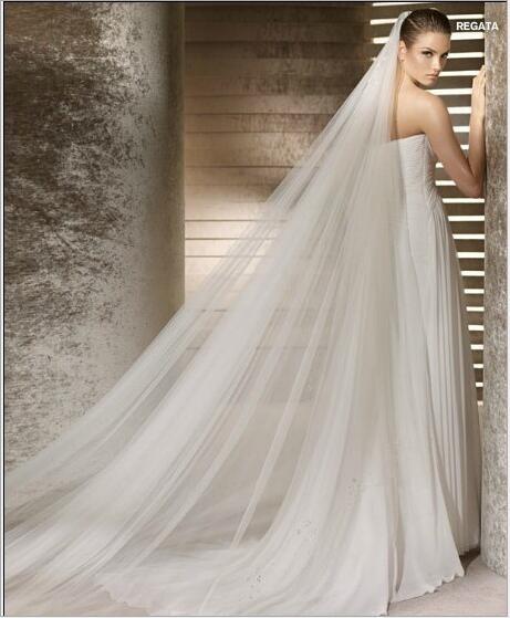 Waltz  Cut Edge White Long Bridal Veils One Layer Wedding Veilsx with Comb Vintage Bridal Wedding