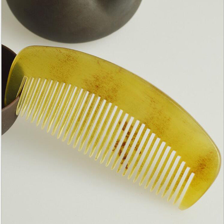 Scalper horn comb