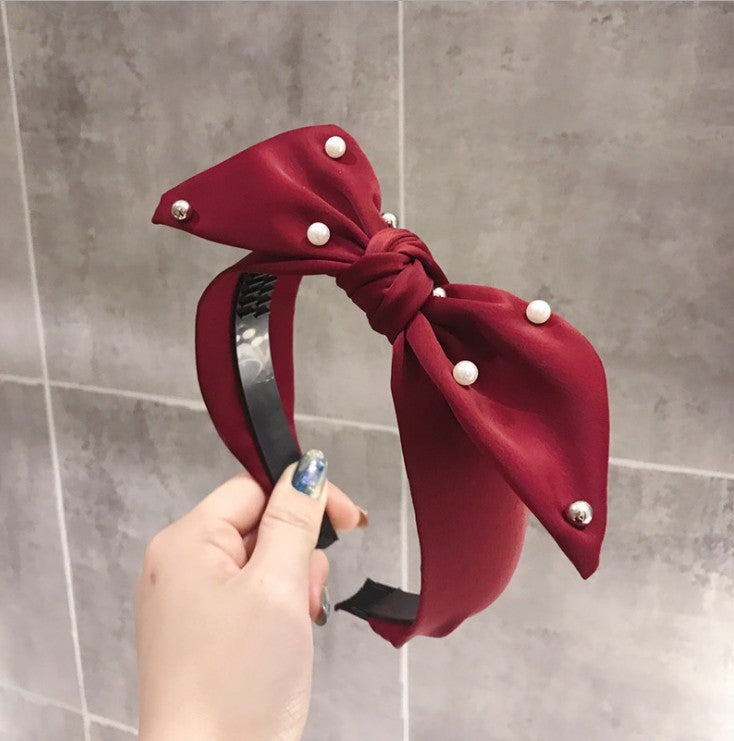 Women's bow tie