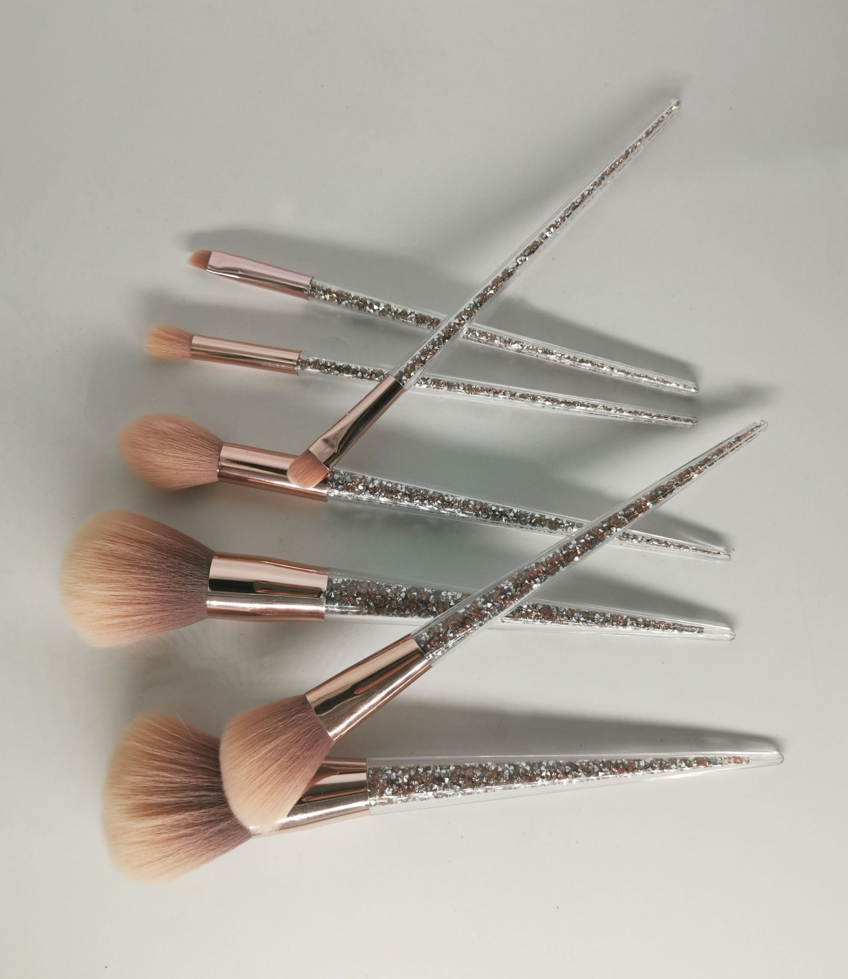 7 portable eye shadow and blush makeup tools with diamond handle