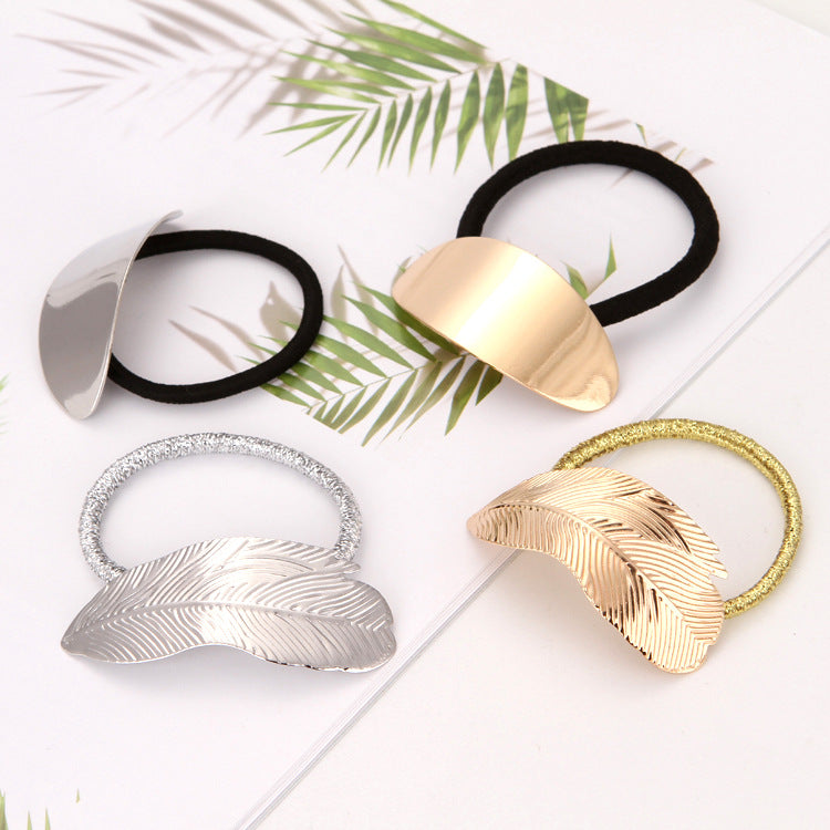 Trendy Horsetail Buckle