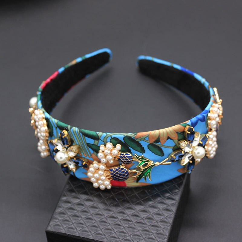 Baroque headband with stars and diamonds