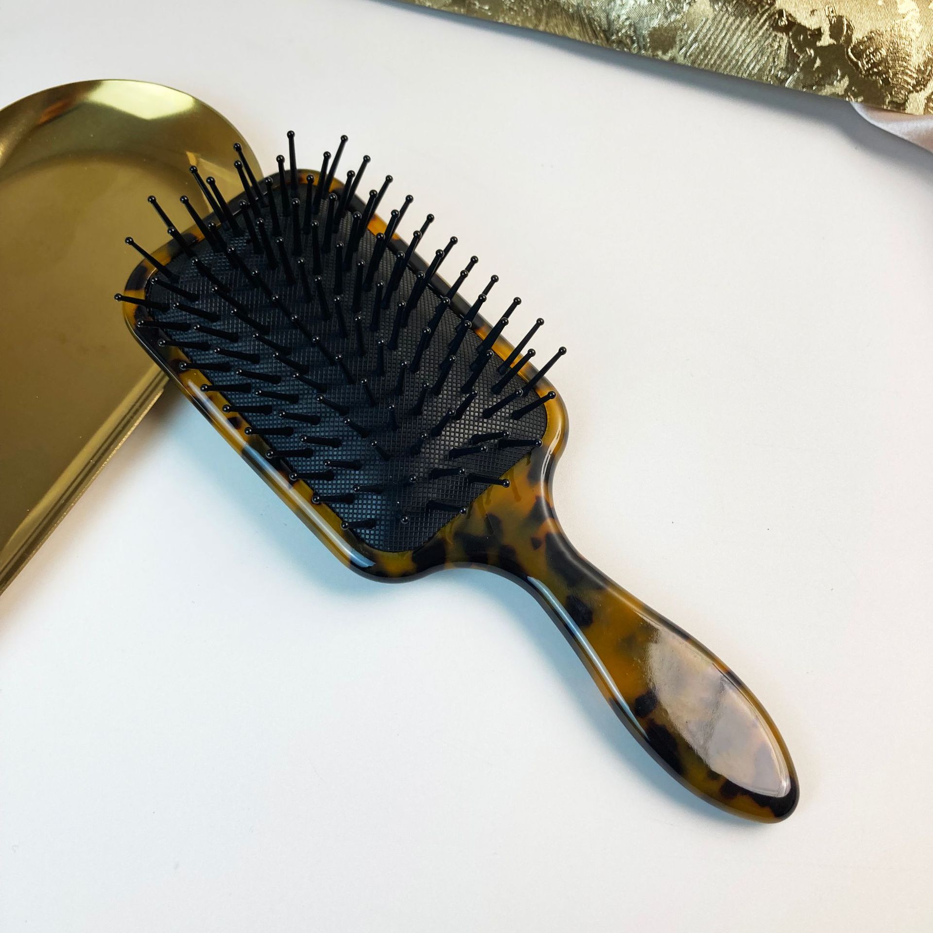 Women's Fashion Air Cushion Massage Hair Curling Comb