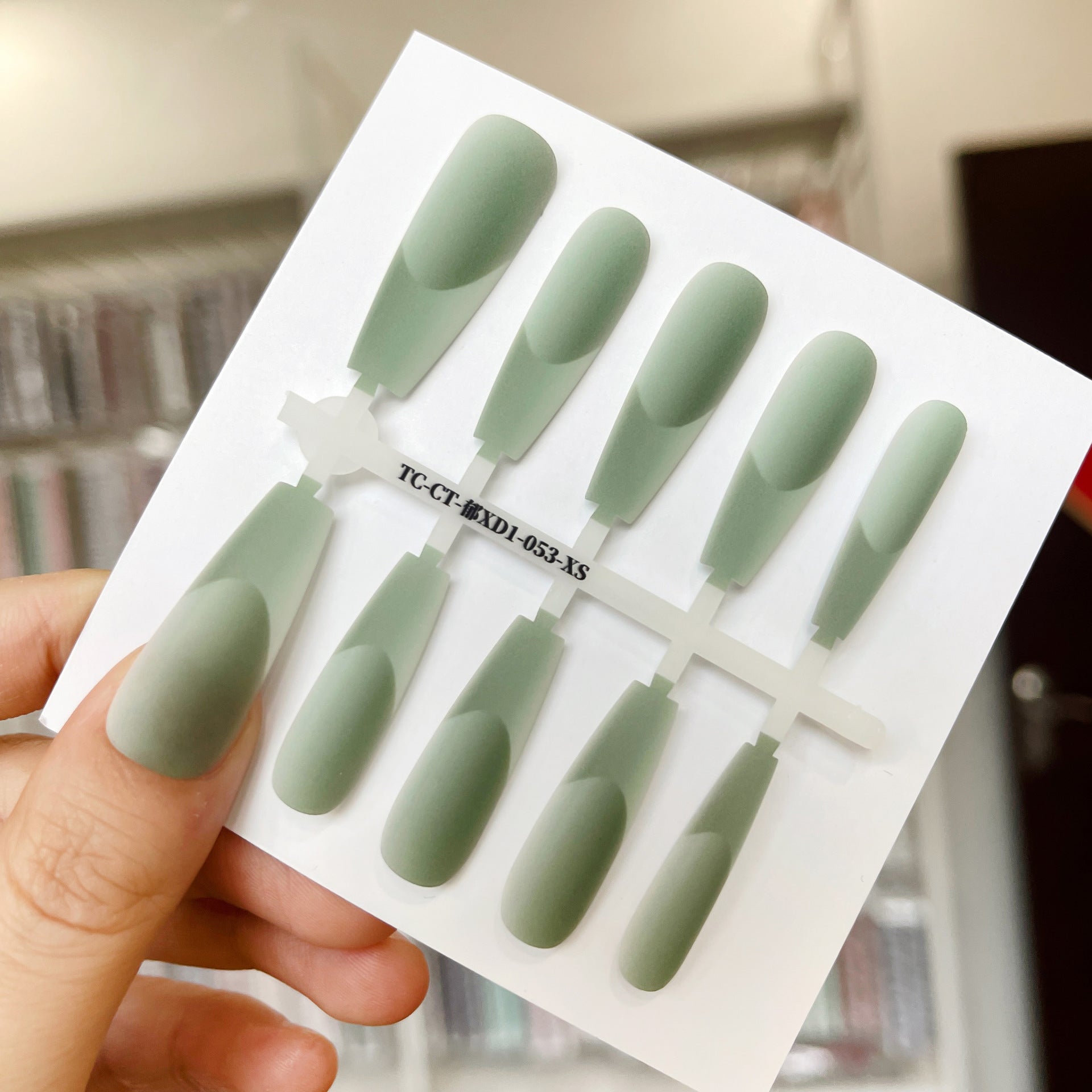 Wear Nail Tip Space French Manicure
