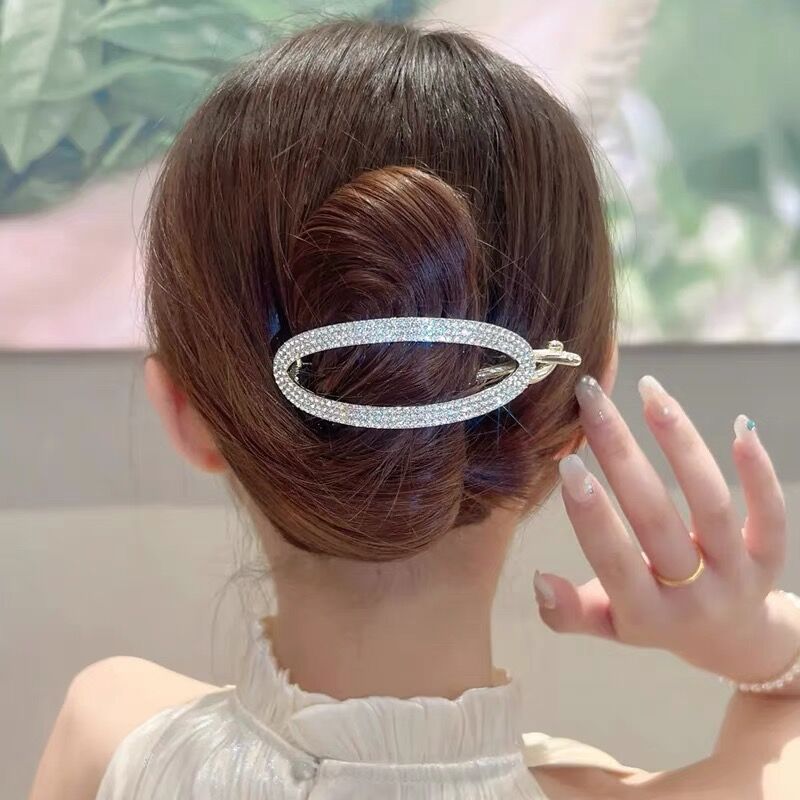 Sparkling Delicate Round Curved Hair Buckle Clip