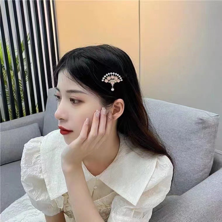 Elegant Pearl Antique Style Fan Hair Clip