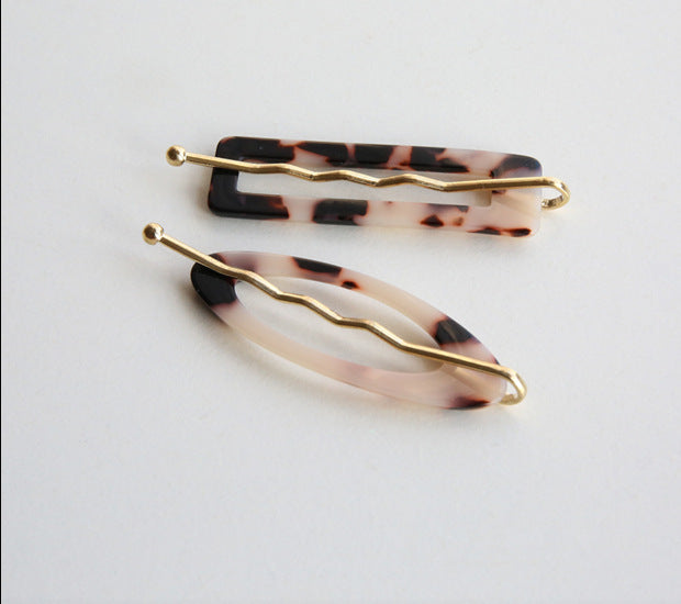 South Korea's Dongdaemun direct delivery Personality minimalist small and versatile  leopard pattern side clips Hairpin word clip