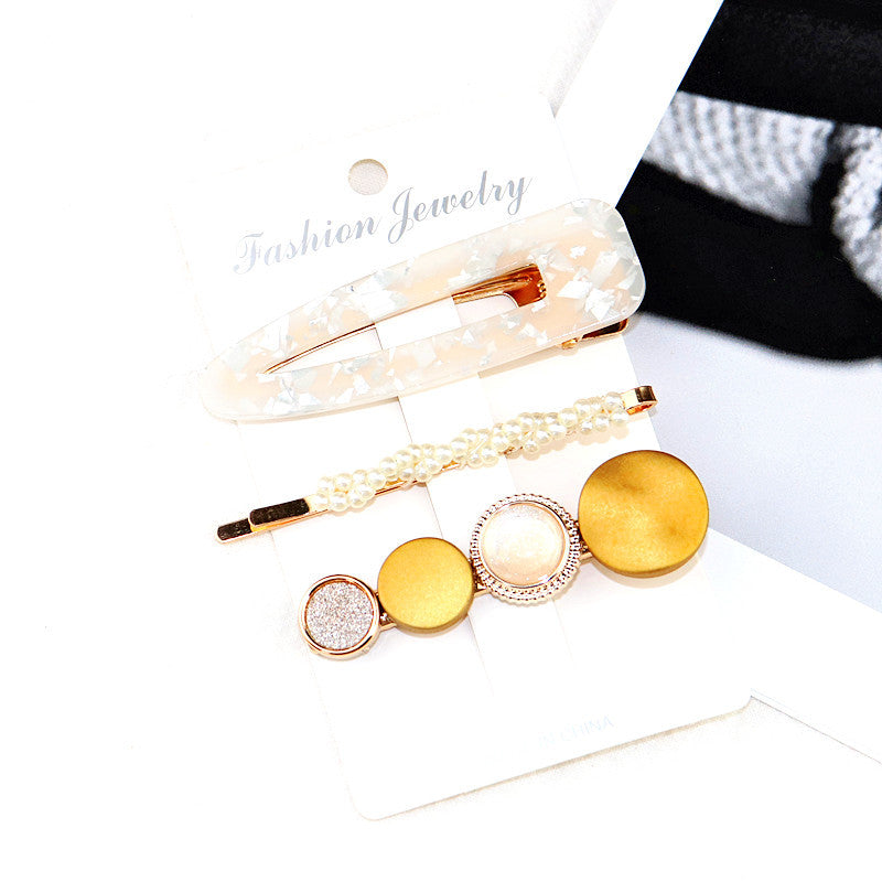 Vintage pearl hairpin headdress