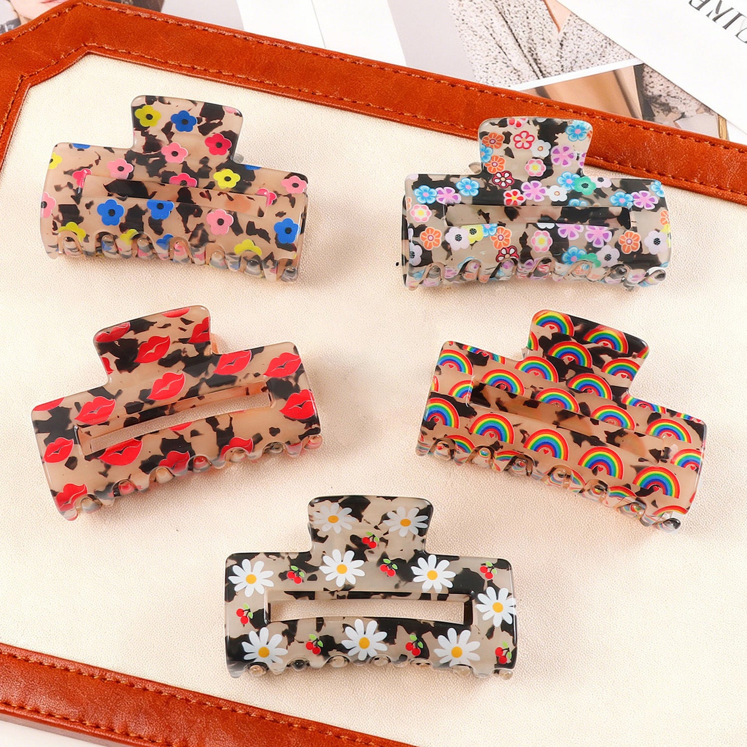 Rainbow Red Lip All-Match Sweet-Style Shark Clip
