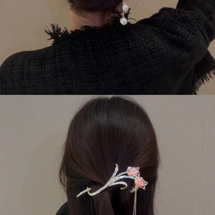 Delicate Tulip Crystal Diamond Tassel One-piece Clip