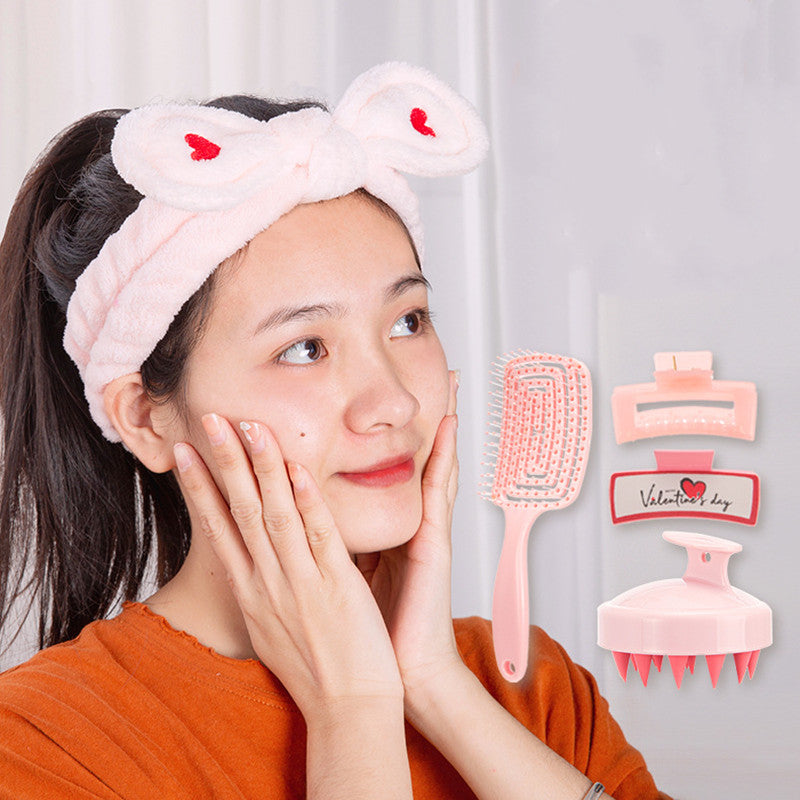 Portable Back-shaped Hollow Comb Household Washing Suit