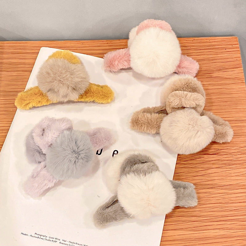 Cute Large Plush Ball Catch Clip Fashion Temperament