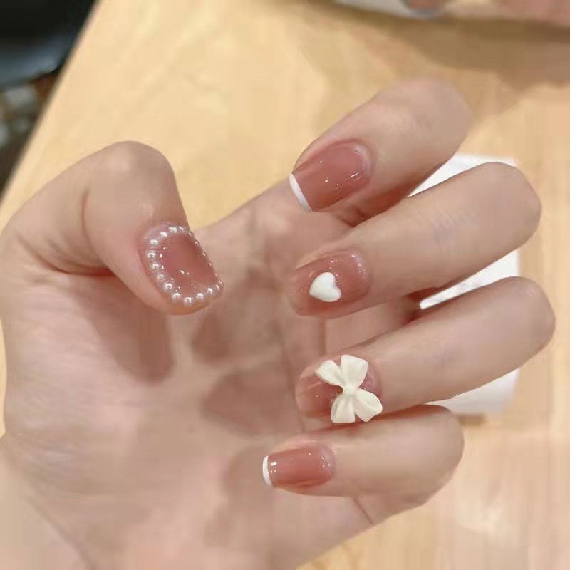 Gradient Pearl Butterfly Nail Piece