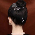 Advanced Metal Bow Tassel Ball Clip