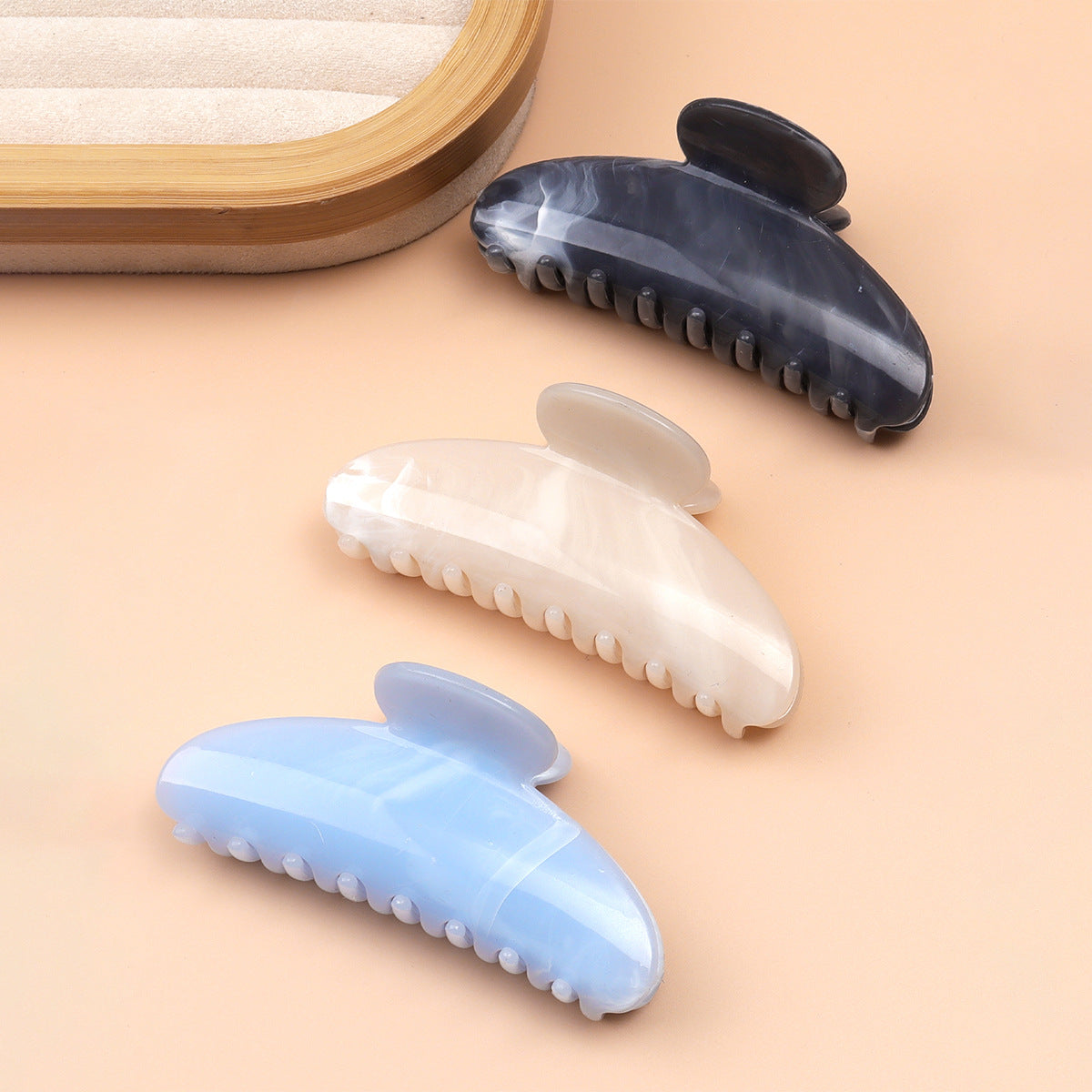 Exquisite Card-mounted High-grade Acetate Marble Cloud Pattern Back Head Shark Clip Semicircle Crescent