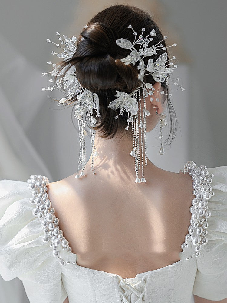 White Lace Flowers Are In Pairs