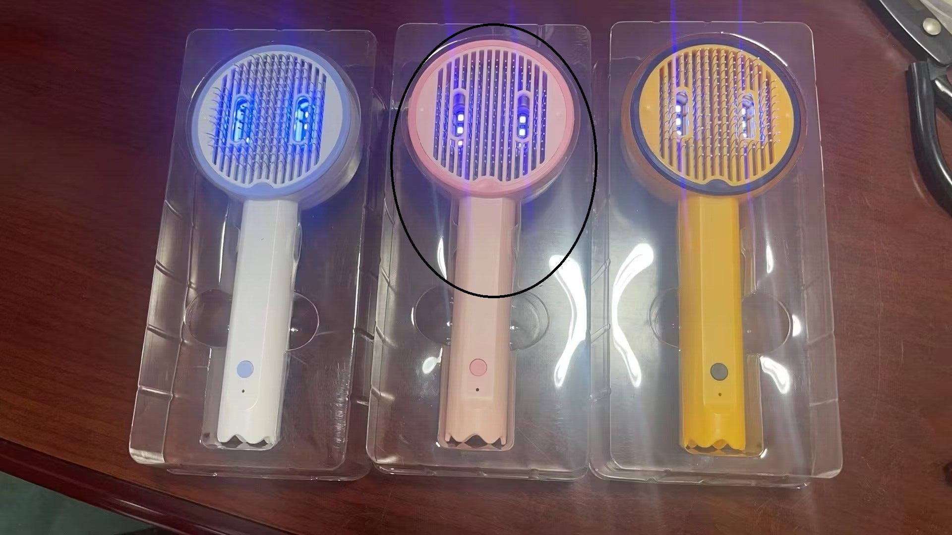 Pet Comb USB Rechargeable UV Sterilization Pet Comb Cleaning Beauty For Cats And Dogs