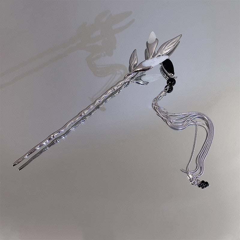 Advanced Bamboo Leaf Jade Crystal Snake Bone Chain
