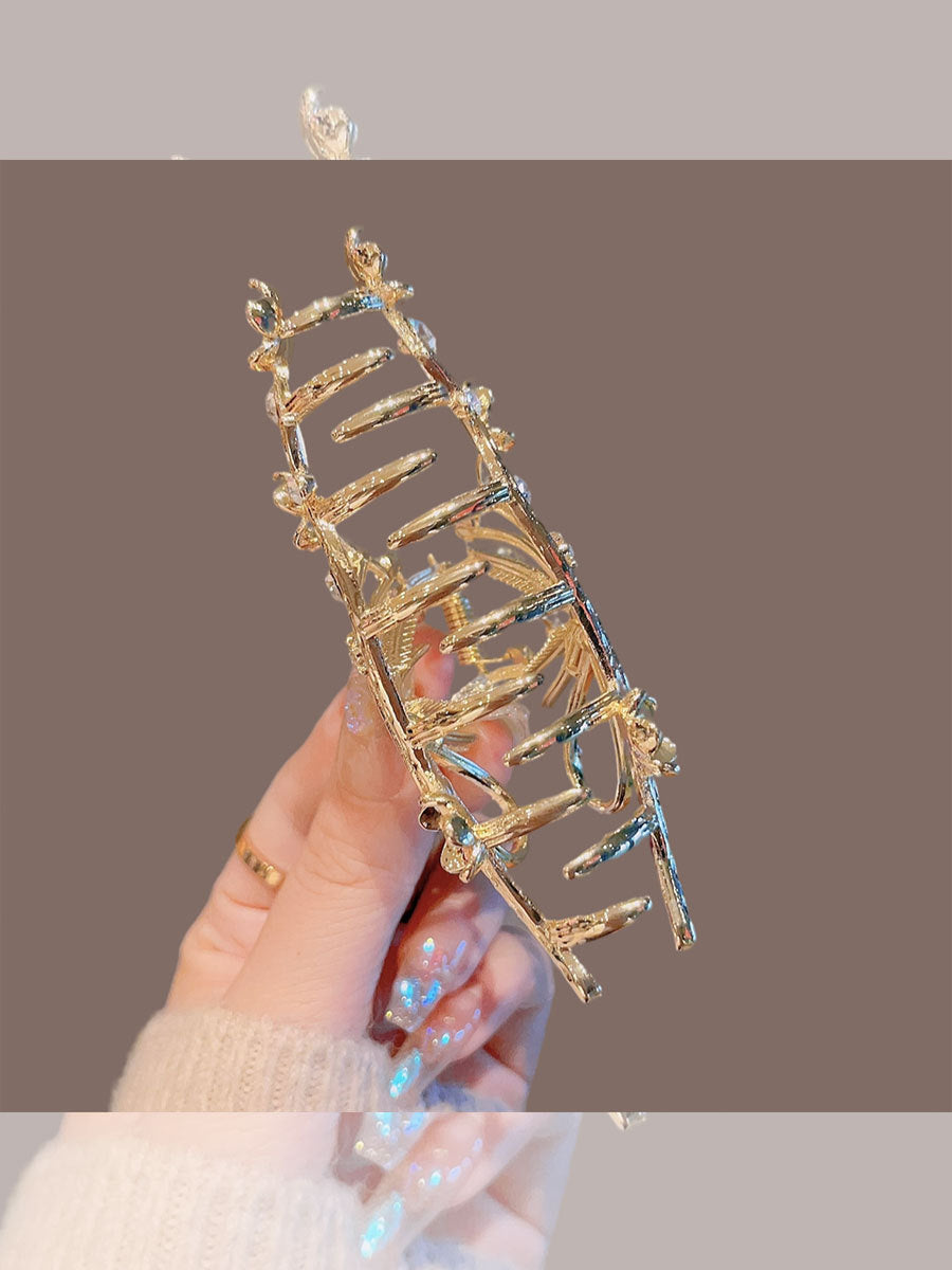 Women's Fashion Large Shark Clip Headwear