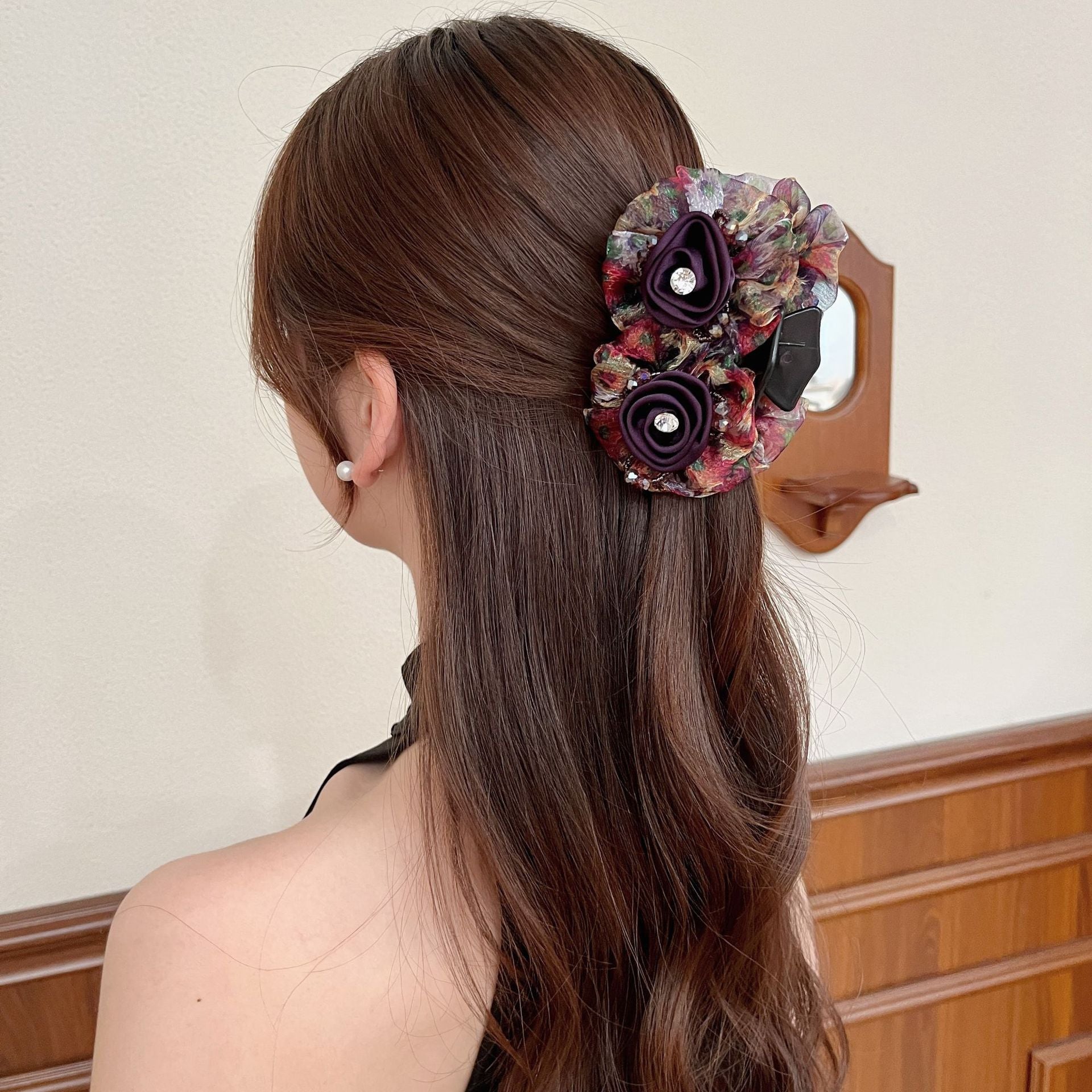 High-grade Flower Ponytail Clip Temperament Updo