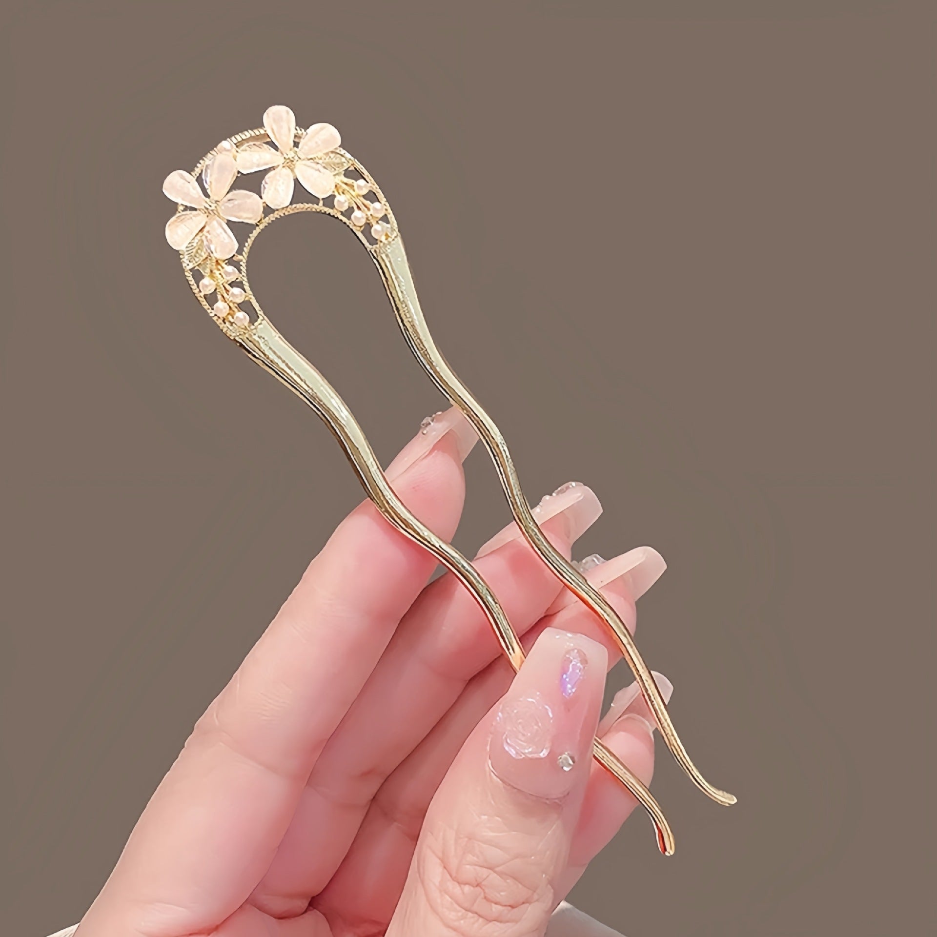 New Chinese Elegant Pearl Butterfly U-shaped Hair Pin Advanced Back Head Updo