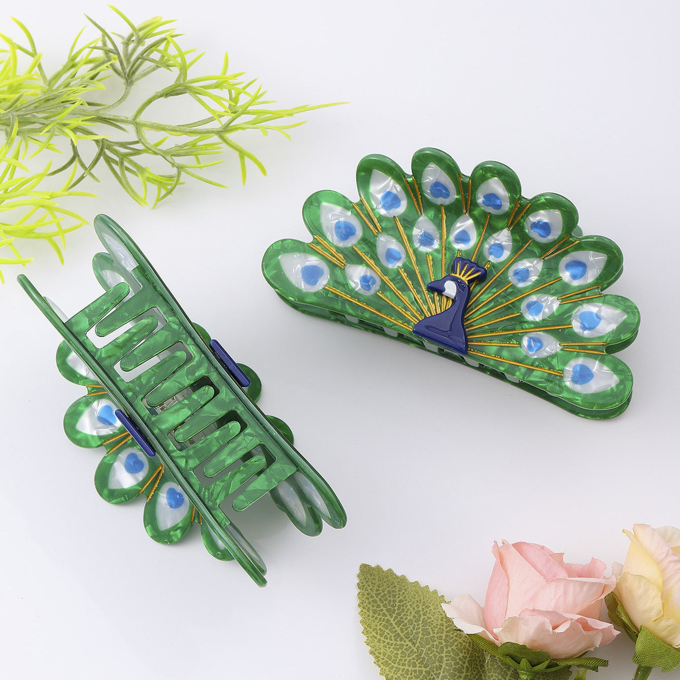Retro Style Peacock Creative Animal Shark Clip