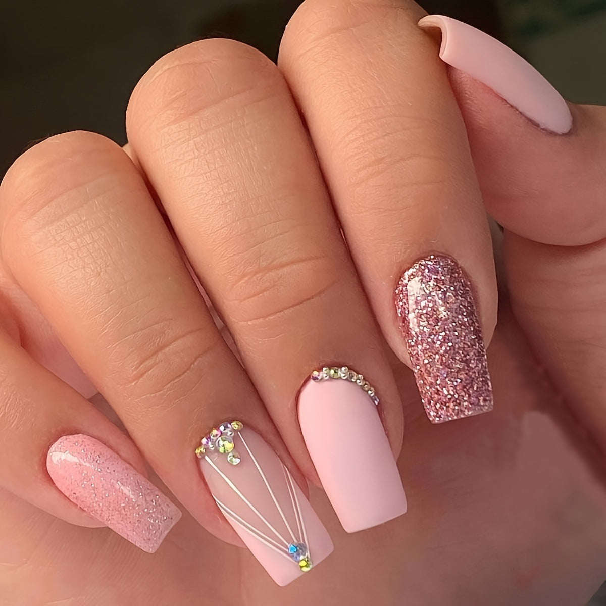 24 Pieces Nail Art High Fashion Simple Rhinestone Butterfly Flower Cow Wear Nail