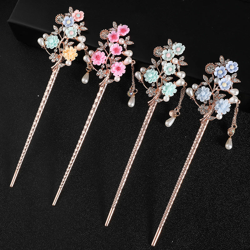 Bride's Vintage Tassel Classic Hairpin