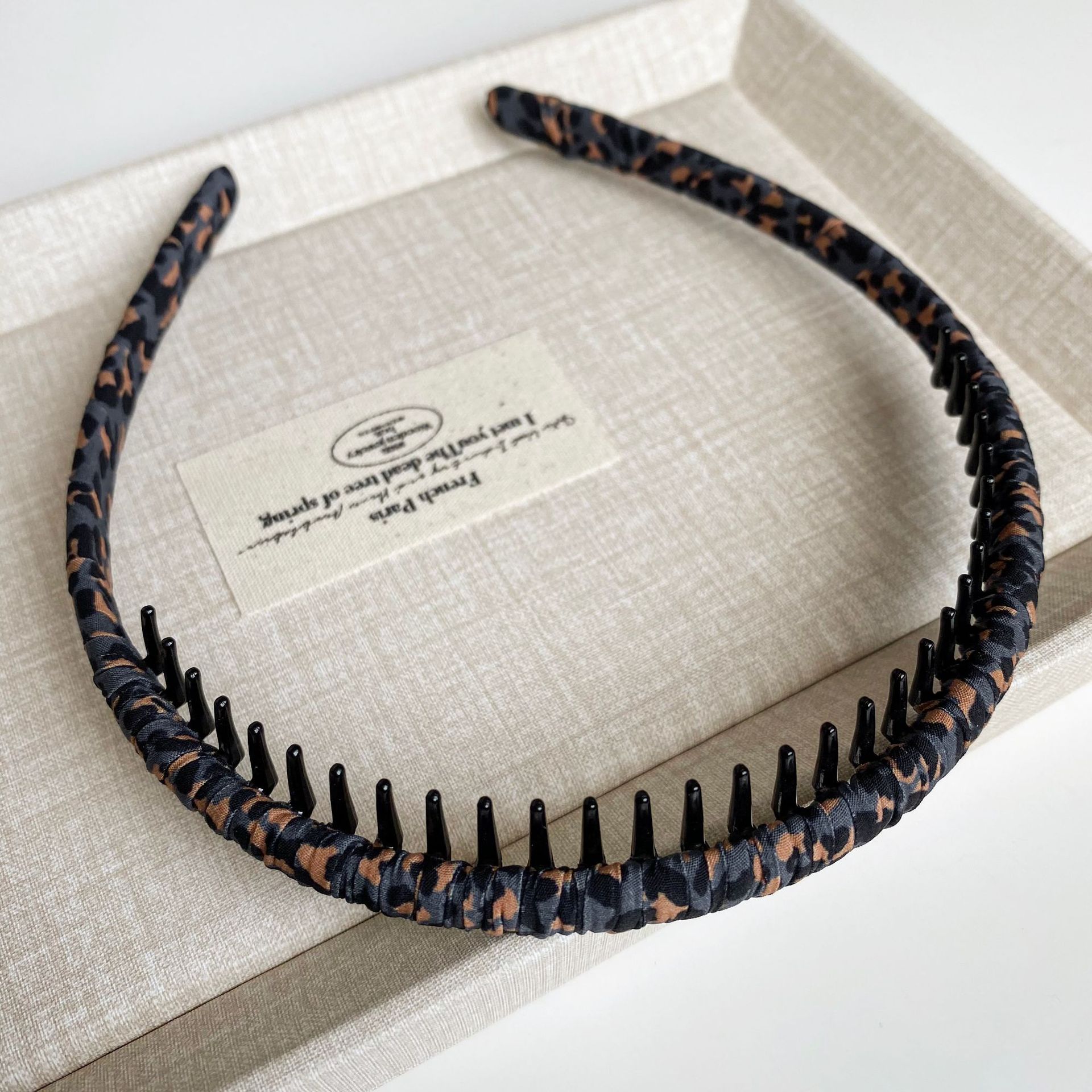 Leopard Print Pearlescent Winding Cloth Headband Simple