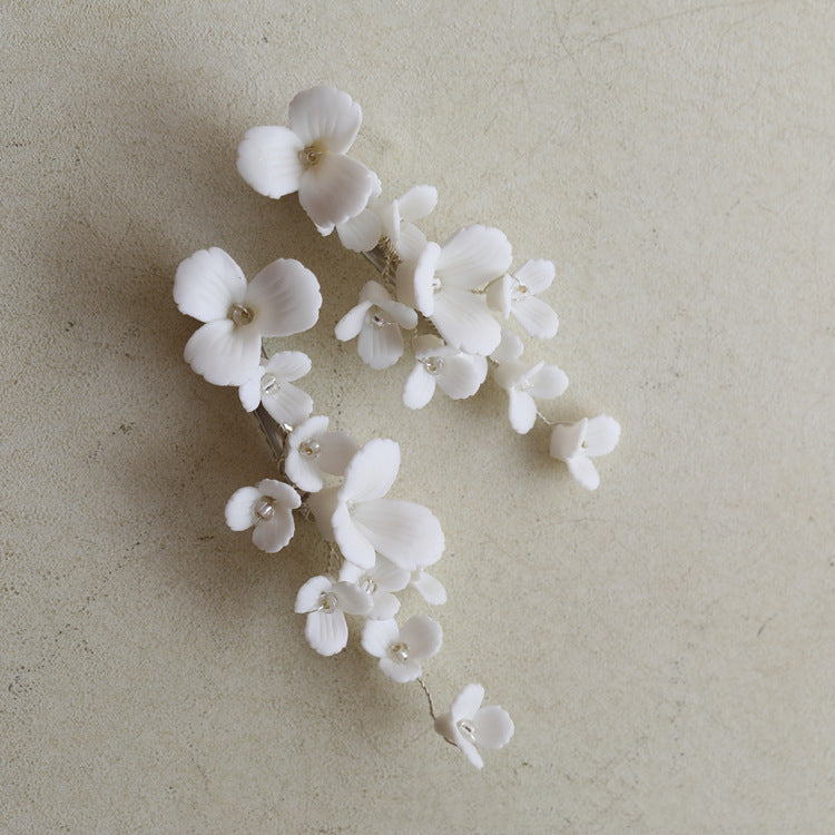 Small And Delicate Ceramic Flower Hairpin