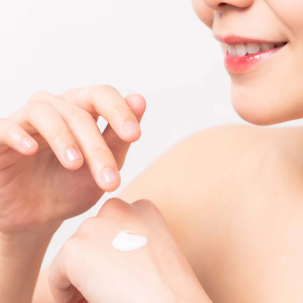 Body Neck Cream Skin Gentle Cleansing Moisturizing Care Repair Cream