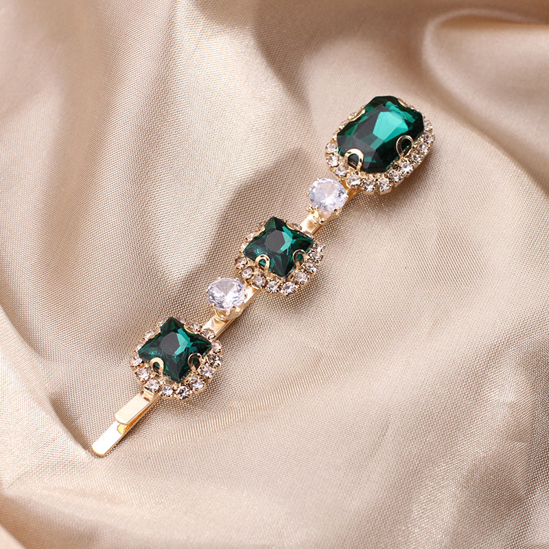 Green zircon hairpin light