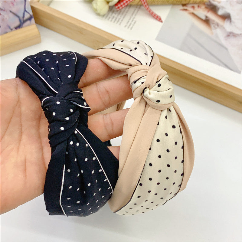 Sweet Little Bit Knotted Middle Knot Simple Fabric Headband