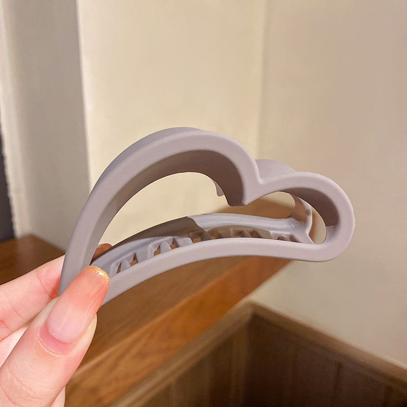Love Grab Shark Clip Simple Temperament Scrub