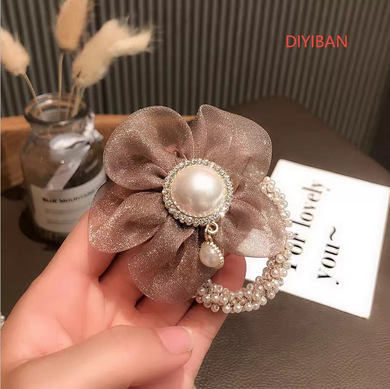 Delicate Pearl Flower Ball Hair Circle