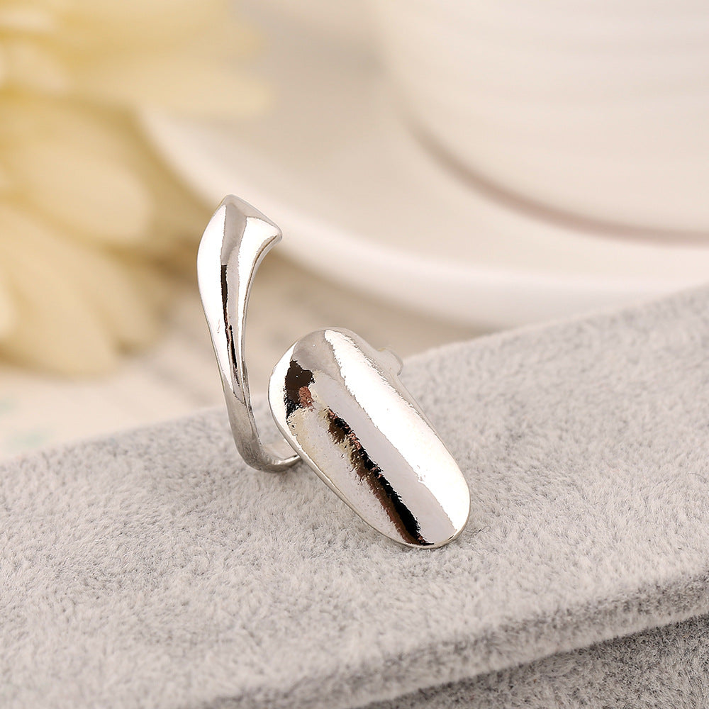 Glossy nail ring