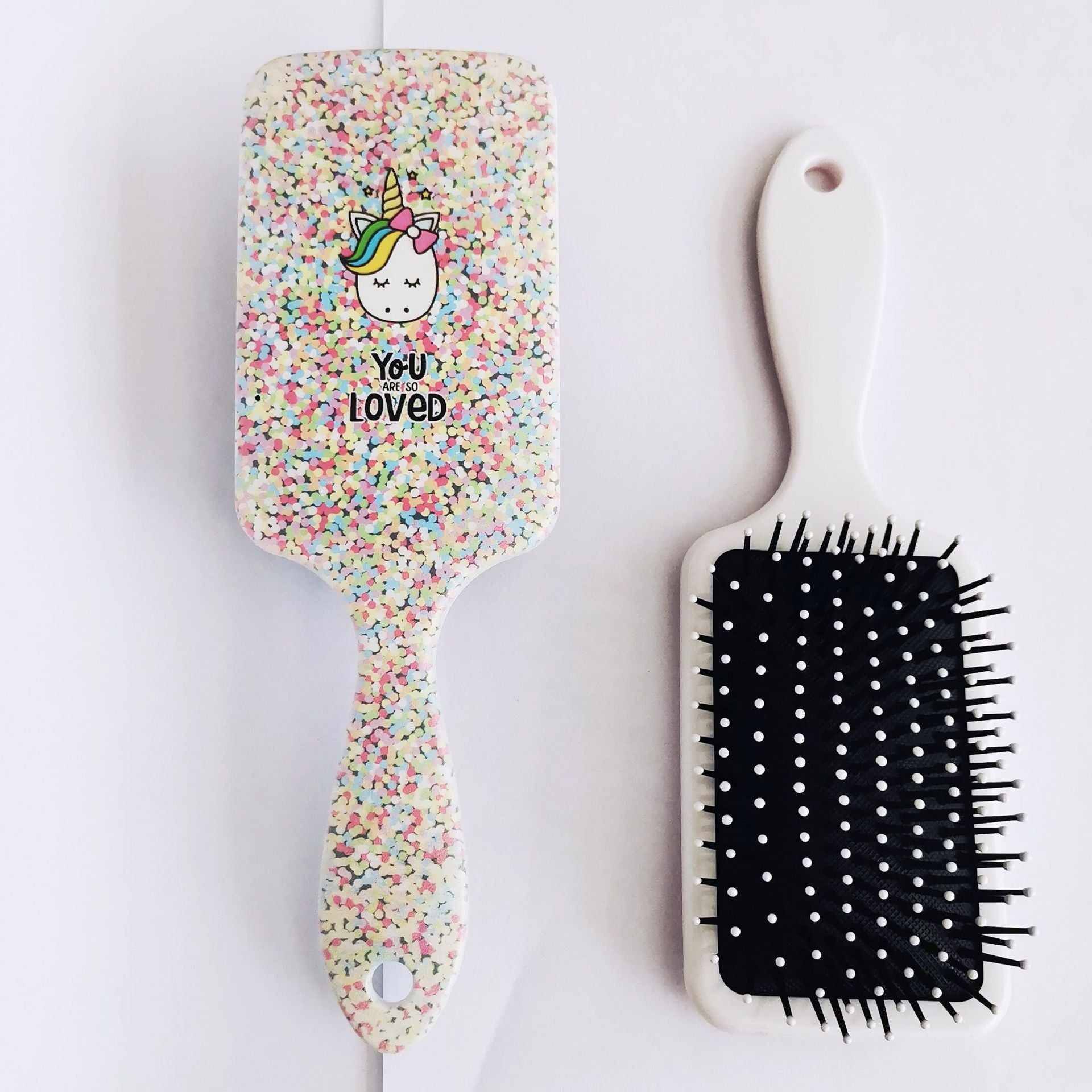 Cute plastic comb