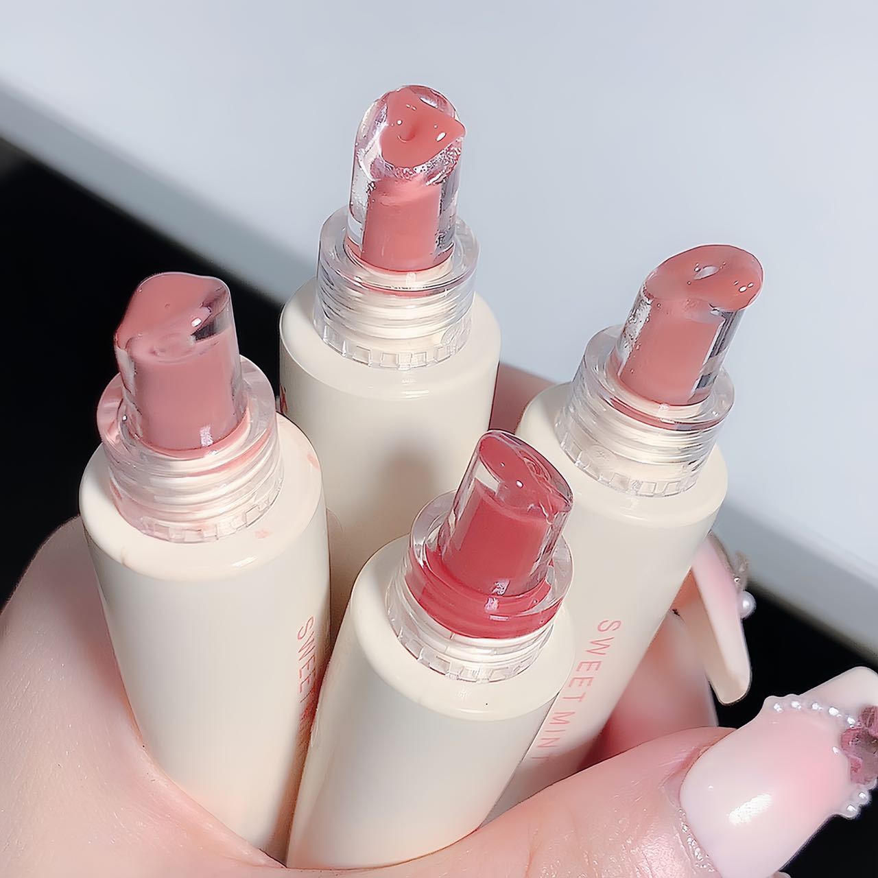 Balm Lip Lacquer Brightening And Moisturizing Easy To Color