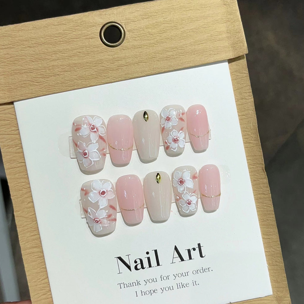 Handmade Nail Art Stickers To Create A Refined Complexion-enhancing And Elegant Look