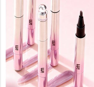 Nail Art Pen With A No-makeup Looklaid-back Cat-eye Gel Pen