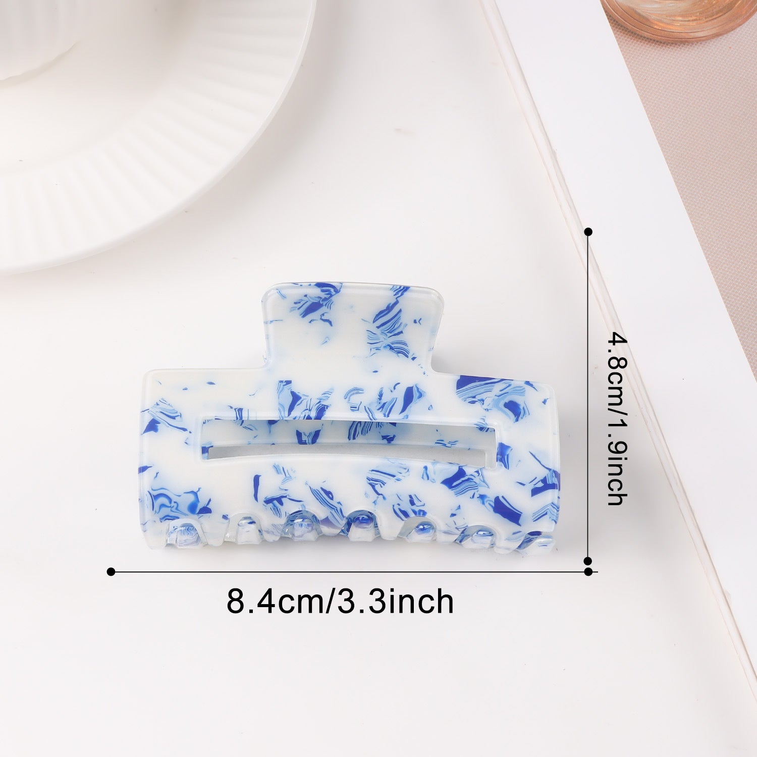 Multi-color Textured Minimalist Chic Versatile Shark Clip
